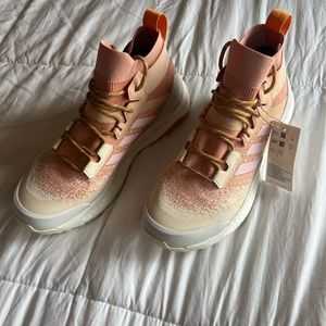 Terrence Free Hiker Primeblu